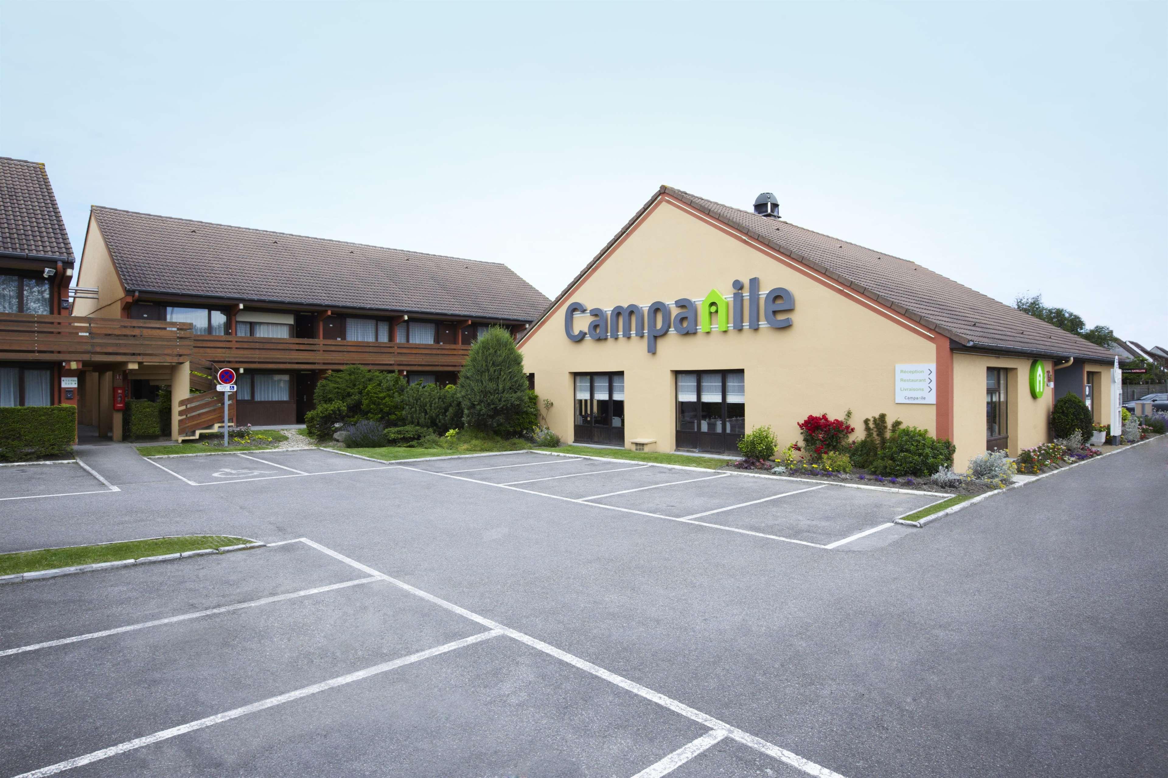 Campanile Calais Hotell Exteriör bild